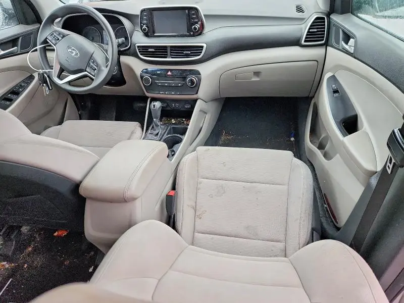 2020 HYUNDAI TUCSON SE  