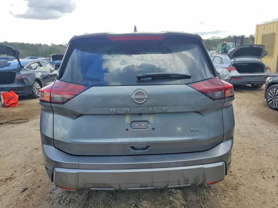 2026 NISSAN ROGUE SL  