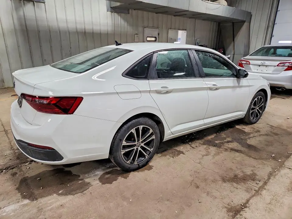 2024 VOLKSWAGEN JETTA SPORT  