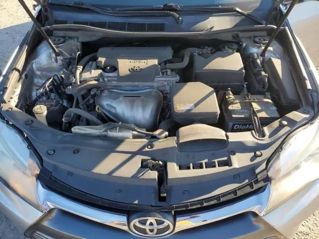 2016 TOYOTA CAMRY LE  