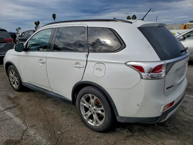 2015 MITSUBISHI OUTLANDER SE  