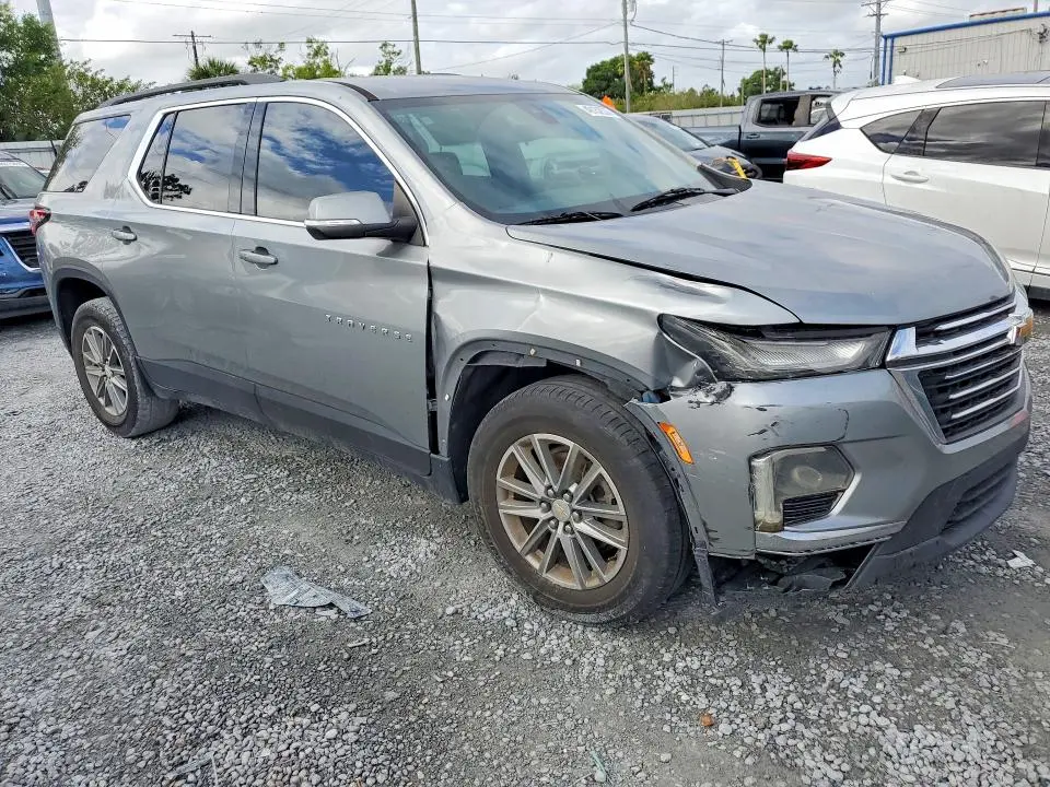 2023 CHEVROLET TRAVERSE LT  