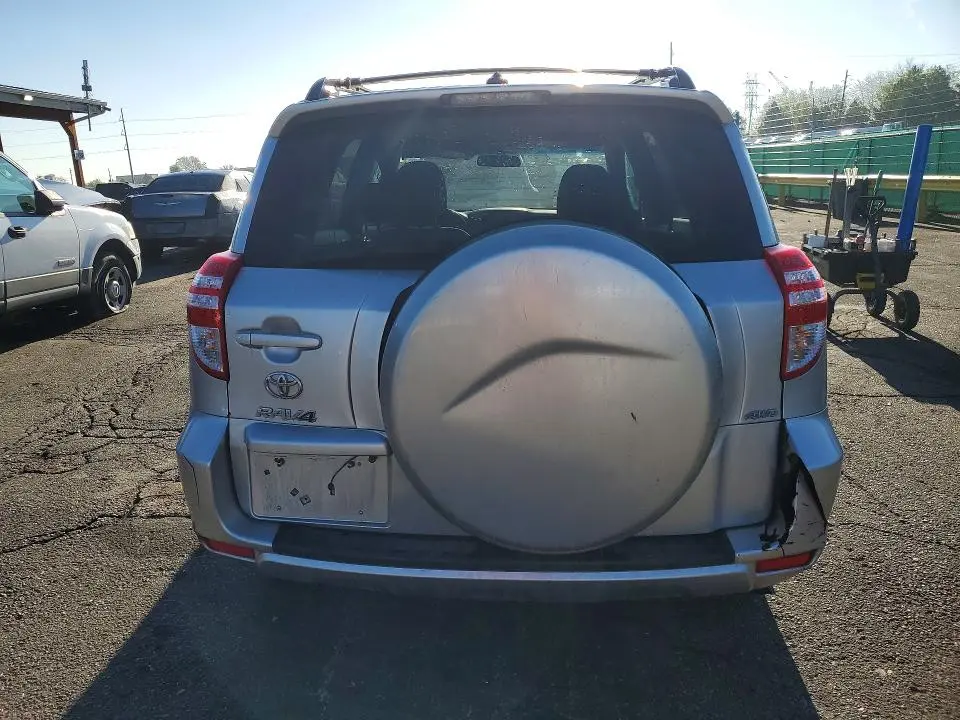 2011 TOYOTA RAV4 BASE  