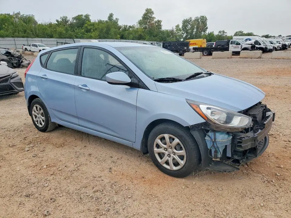 2014 HYUNDAI ACCENT GS  