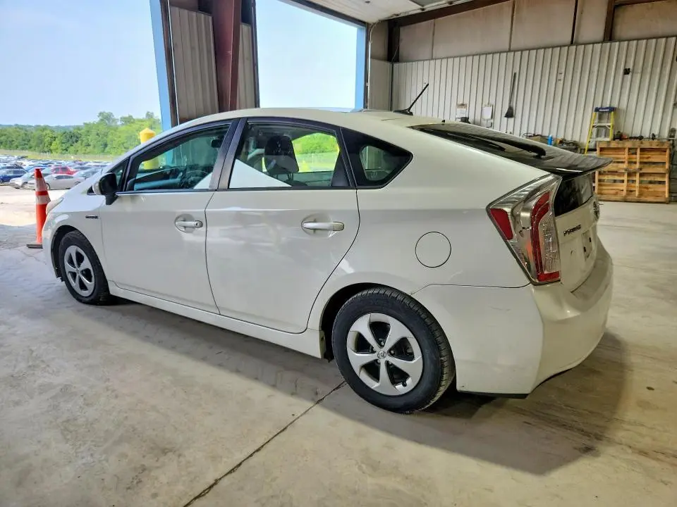 2013 TOYOTA PRIUS THREE  