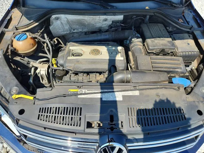 2015 VOLKSWAGEN TIGUAN S  