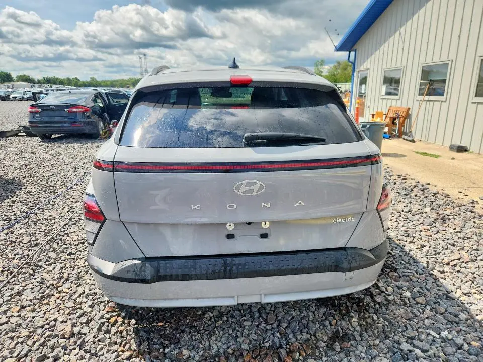2024 HYUNDAI KONA SEL  