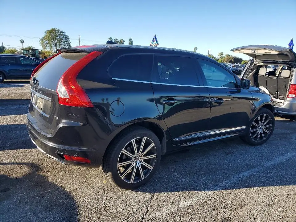 2015 VOLVO XC60 T5 PREMIER  