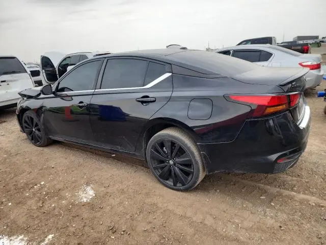 2022 NISSAN ALTIMA SR  