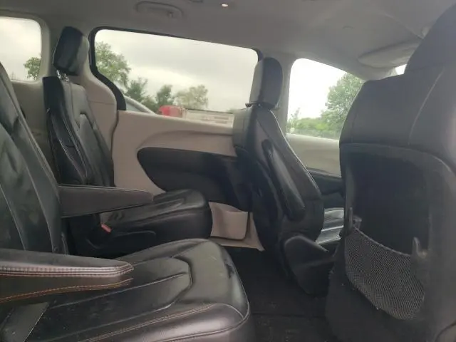 2017 CHRYSLER PACIFICA TOURING L  