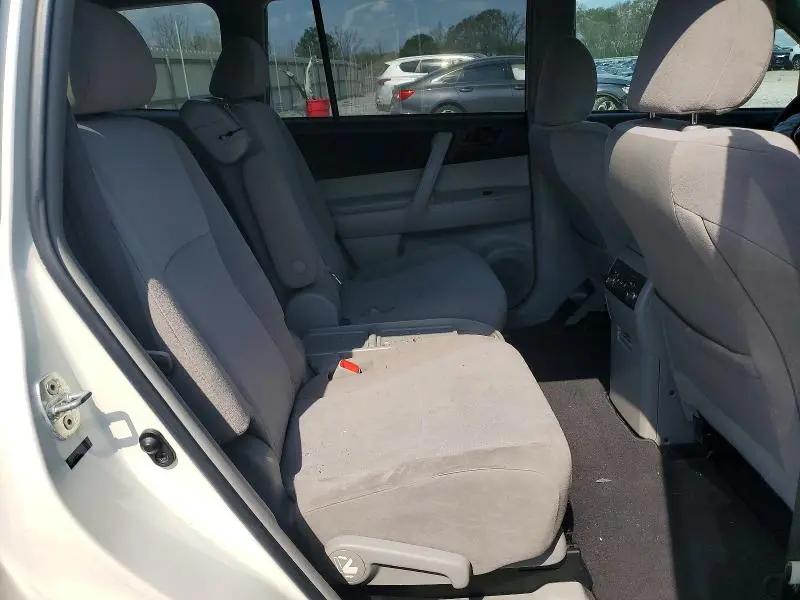 2012 TOYOTA HIGHLANDER BASE  