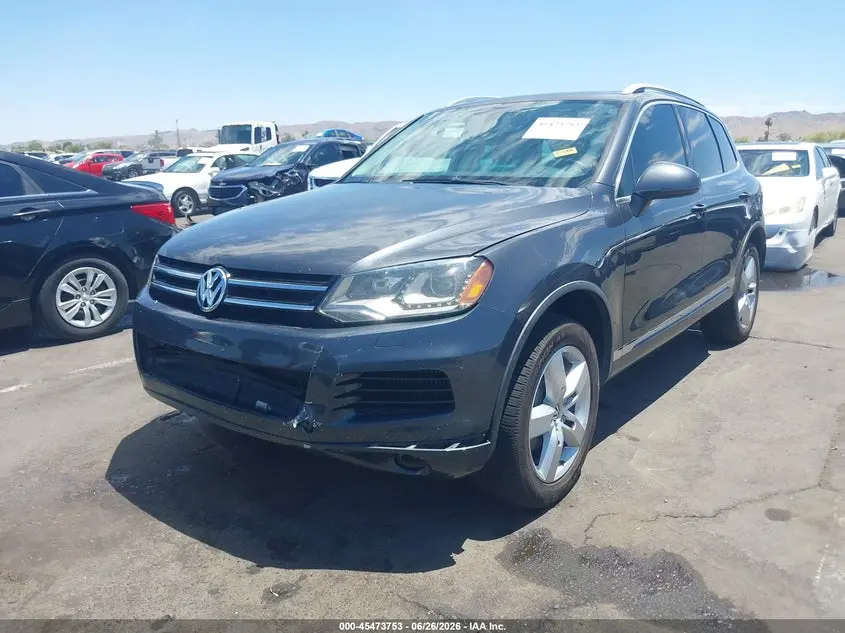 2011 VOLKSWAGEN TOUAREG TDI LUX