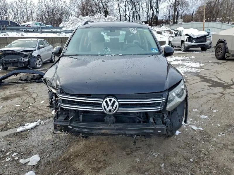 2016 VOLKSWAGEN TIGUAN S  