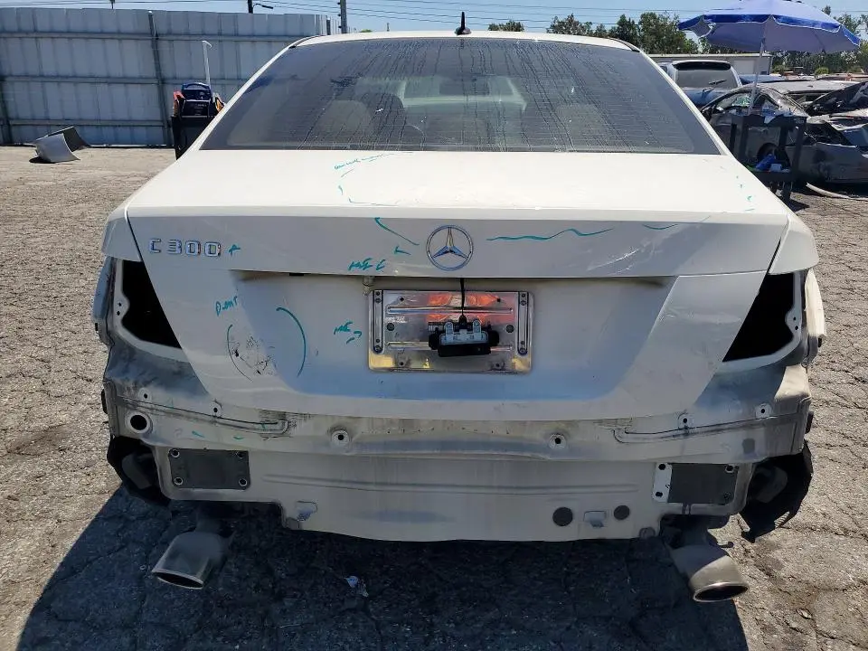 2011 MERCEDES-BENZ C 300  