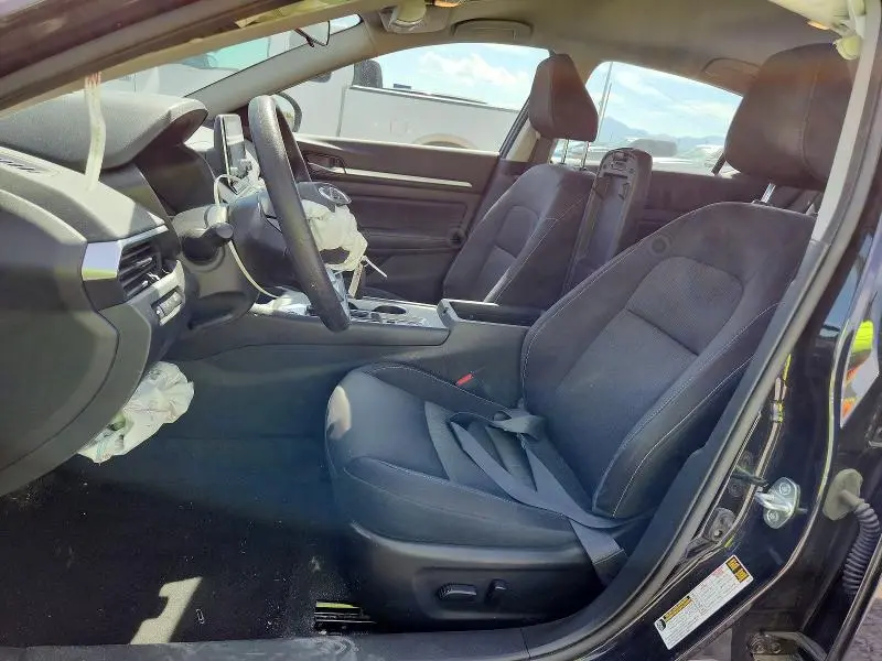 2022 NISSAN ALTIMA SV  