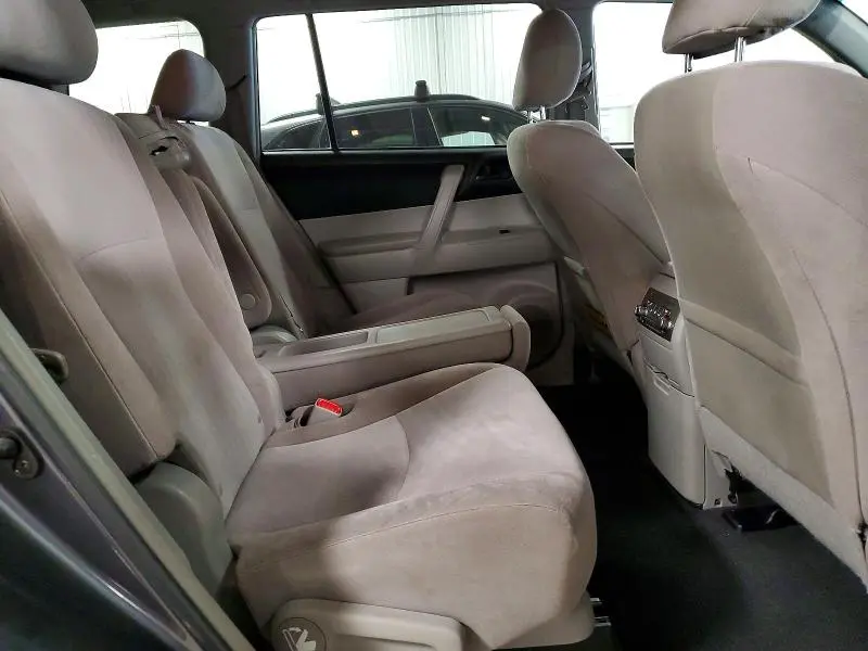 2013 TOYOTA HIGHLANDER BASE  