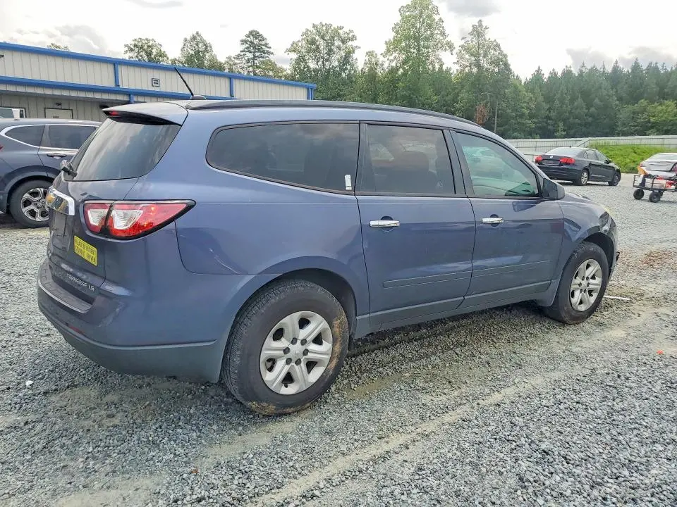 2014 CHEVROLET TRAVERSE LS  