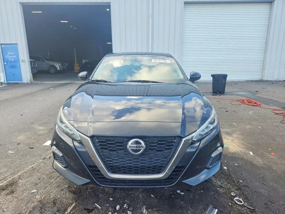2020 NISSAN ALTIMA SR  