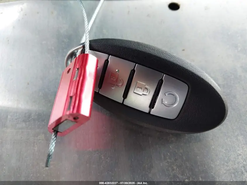 2016 NISSAN PATHFINDER PLATINUM