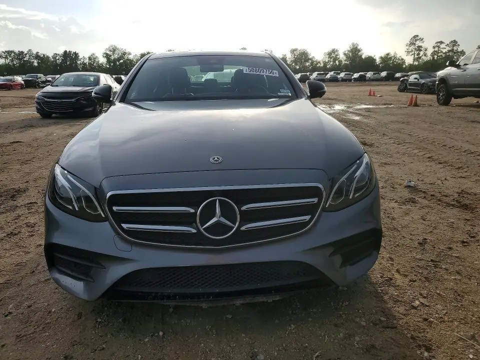 2019 MERCEDES-BENZ E 300  