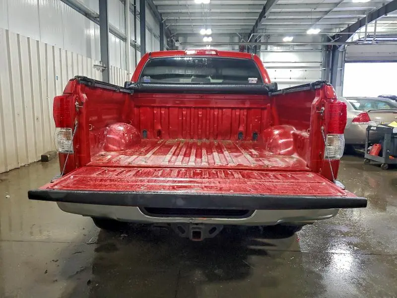 2011 TOYOTA TUNDRA CREWMAX SR5  