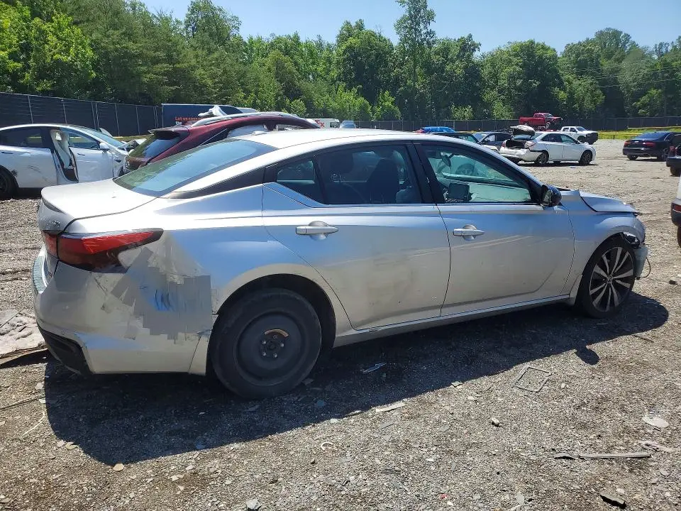 2021 NISSAN ALTIMA SR  