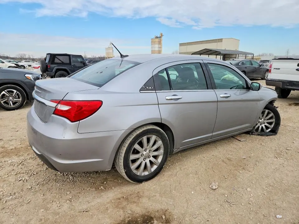 2013 CHRYSLER 200 LIMITED  
