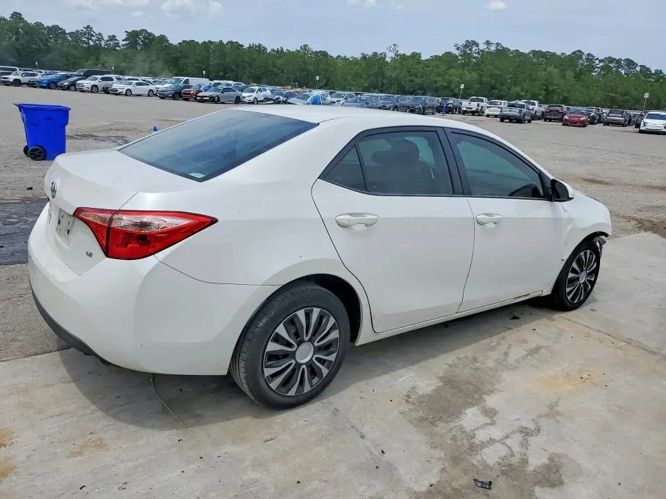 2018 TOYOTA COROLLA LE  