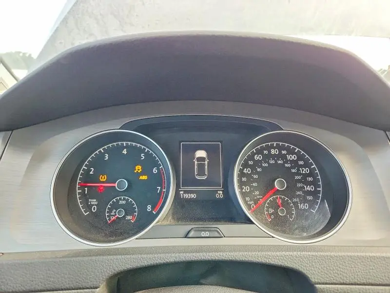 2017 VOLKSWAGEN GOLF S  