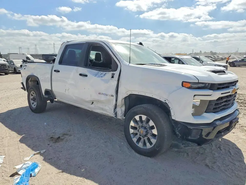 2025 CHEVROLET SILVERADO K2500 CUSTOM  