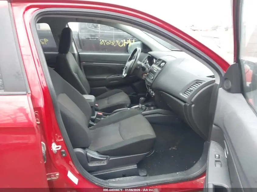 2017 MITSUBISHI OUTLANDER SPORT 2.0 LE
