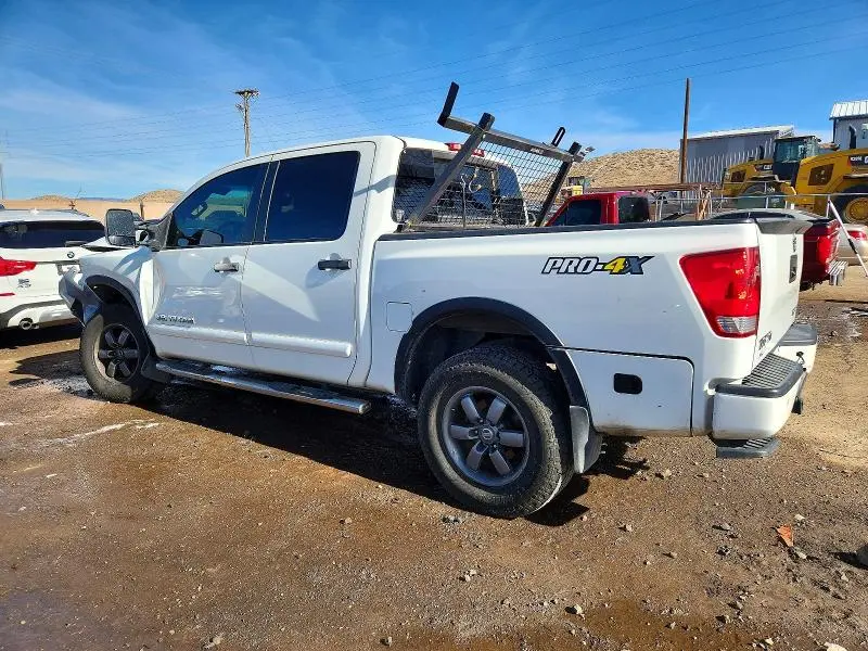 2014 NISSAN TITAN S  