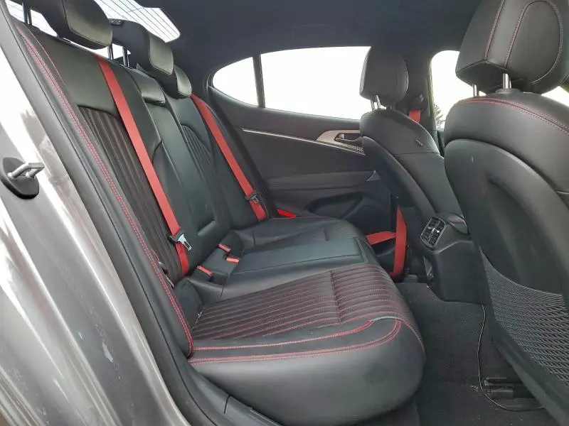 2022 GENESIS G70 BASE  