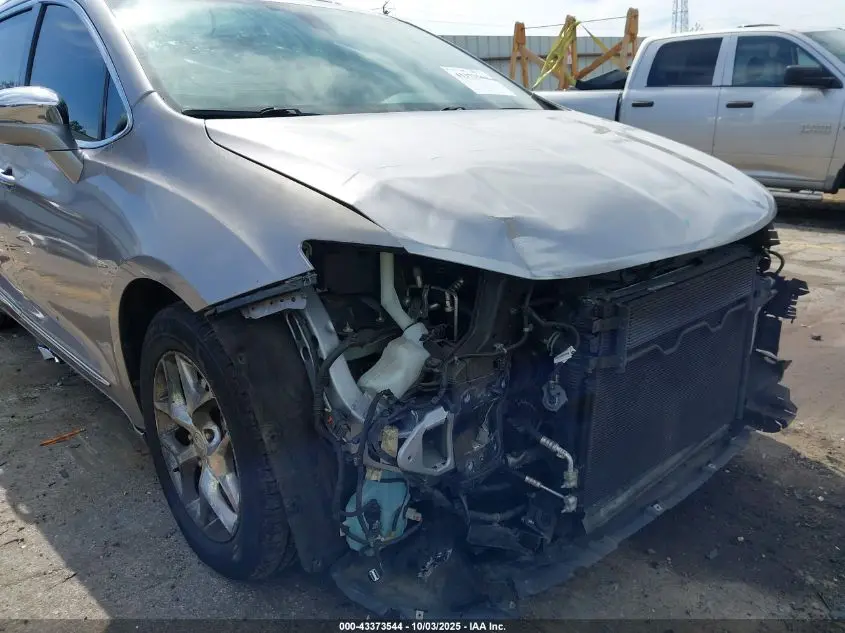 2018 CHRYSLER PACIFICA LIMITED