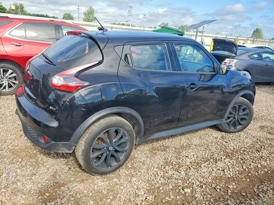 2015 NISSAN JUKE S  