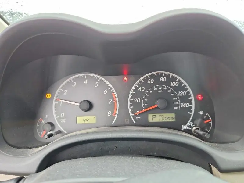 2011 TOYOTA COROLLA LE  