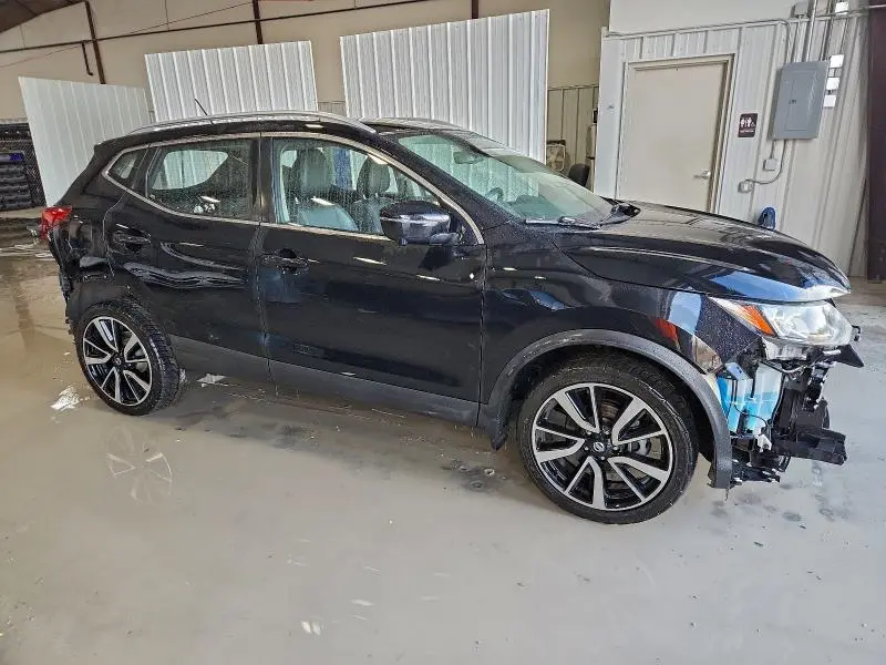 2017 NISSAN ROGUE SPORT S  