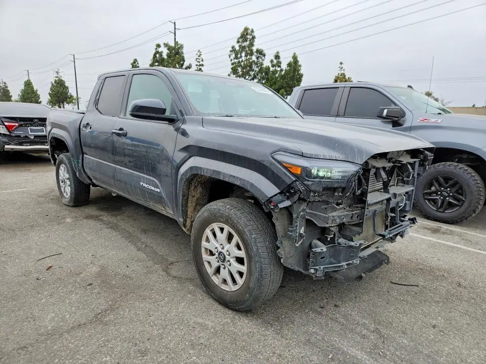 2024 TOYOTA TACOMA SR5  