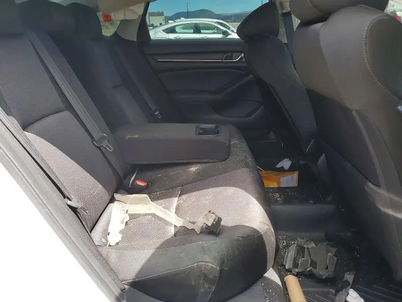 2019 HONDA ACCORD LX  