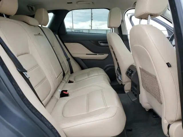 2018 JAGUAR F-PACE PRESTIGE  