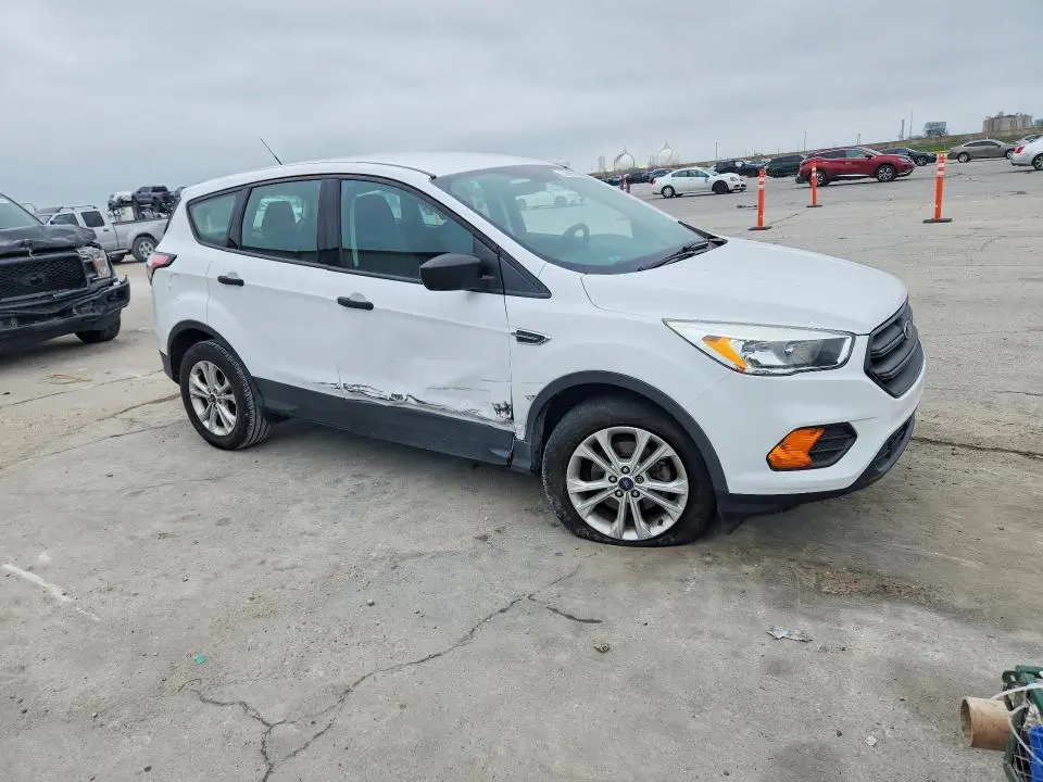 2017 FORD ESCAPE S  