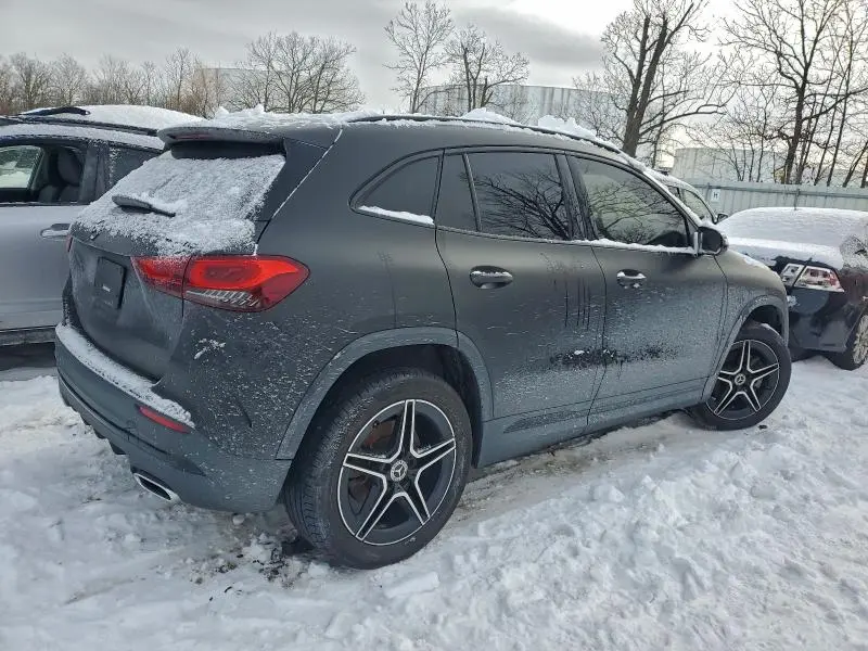 2021 MERCEDES-BENZ GLA 250 4MATIC  