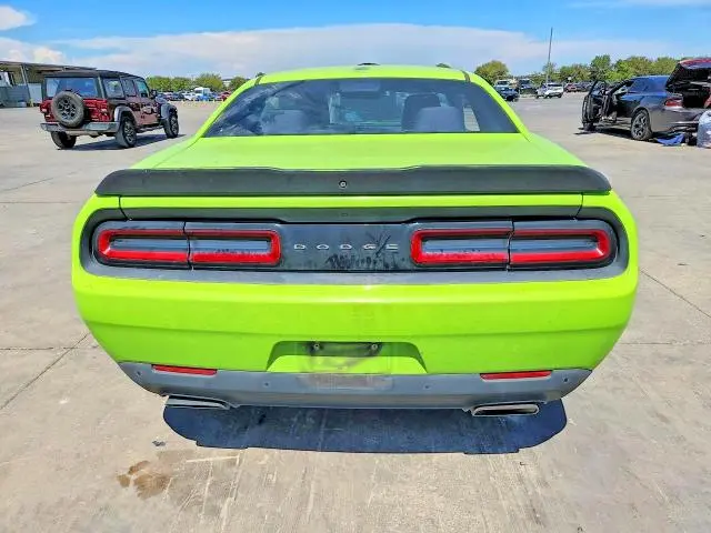 2015 DODGE CHALLENGER SXT  