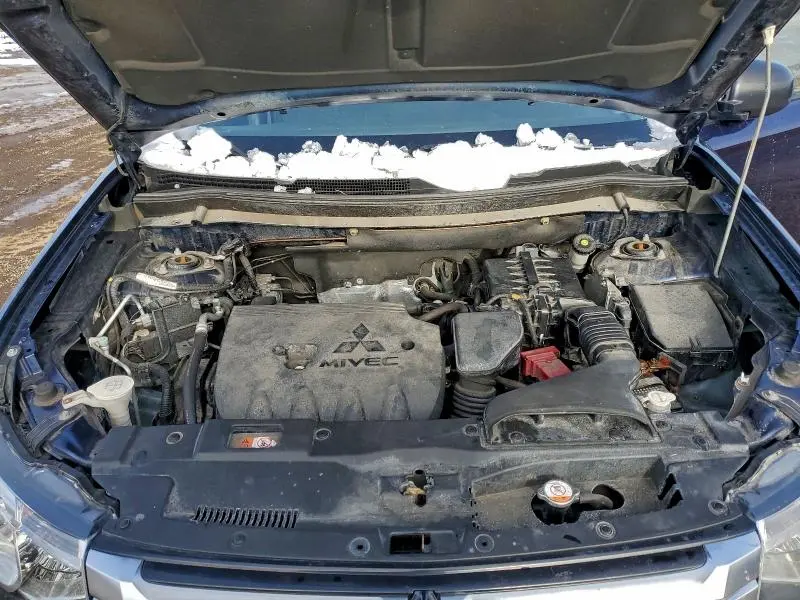 2015 MITSUBISHI OUTLANDER ES  