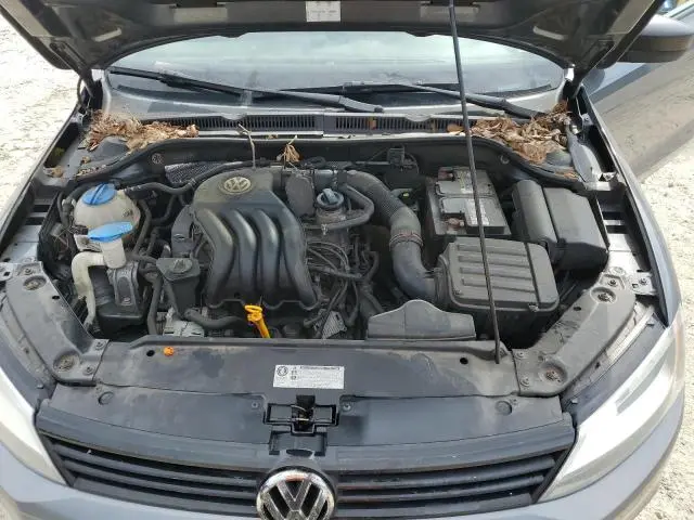 2011 VOLKSWAGEN JETTA BASE  