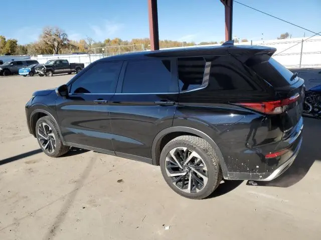 2022 MITSUBISHI OUTLANDER SE  