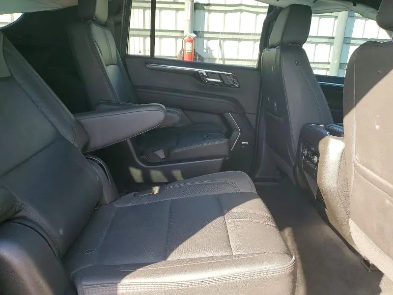 2025 CHEVROLET SUBURBAN C1500 RST  