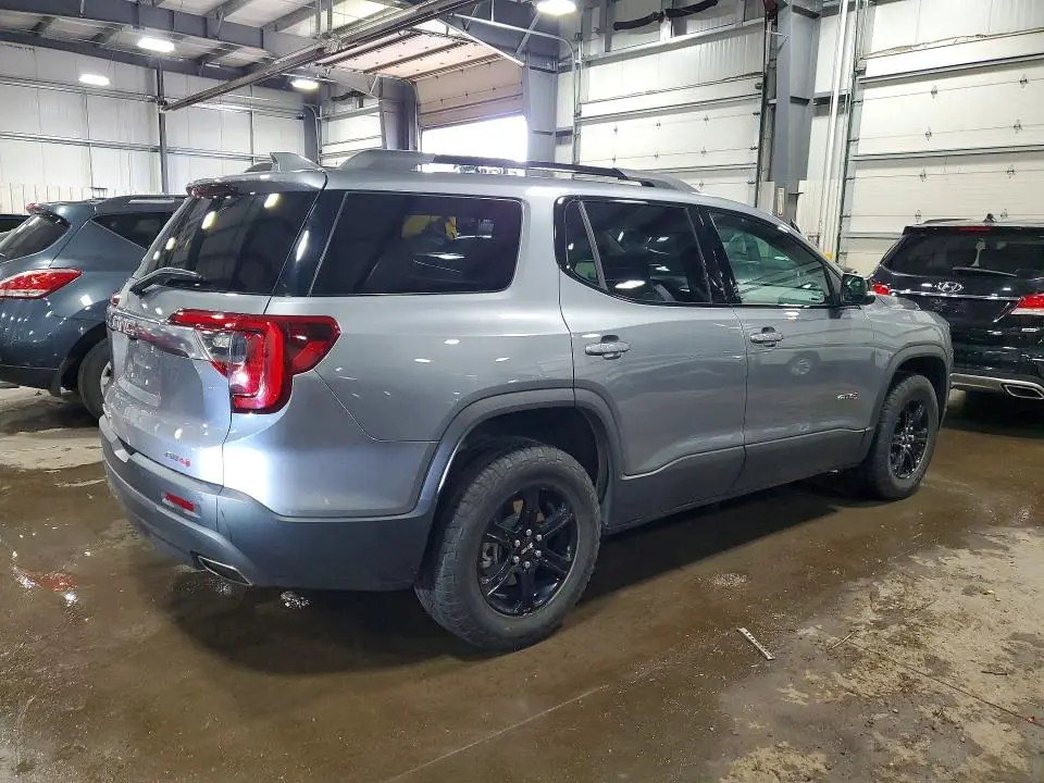 2022 GMC ACADIA AT4  