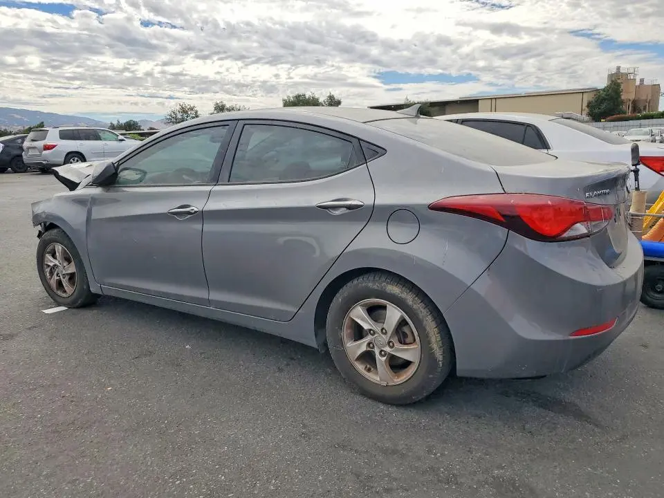 2014 HYUNDAI ELANTRA SE  