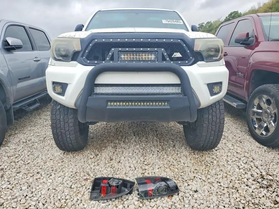 2015 TOYOTA TACOMA V6  